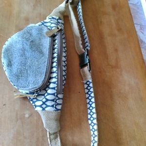 Myra waist bag with buckle, new condition, no wear